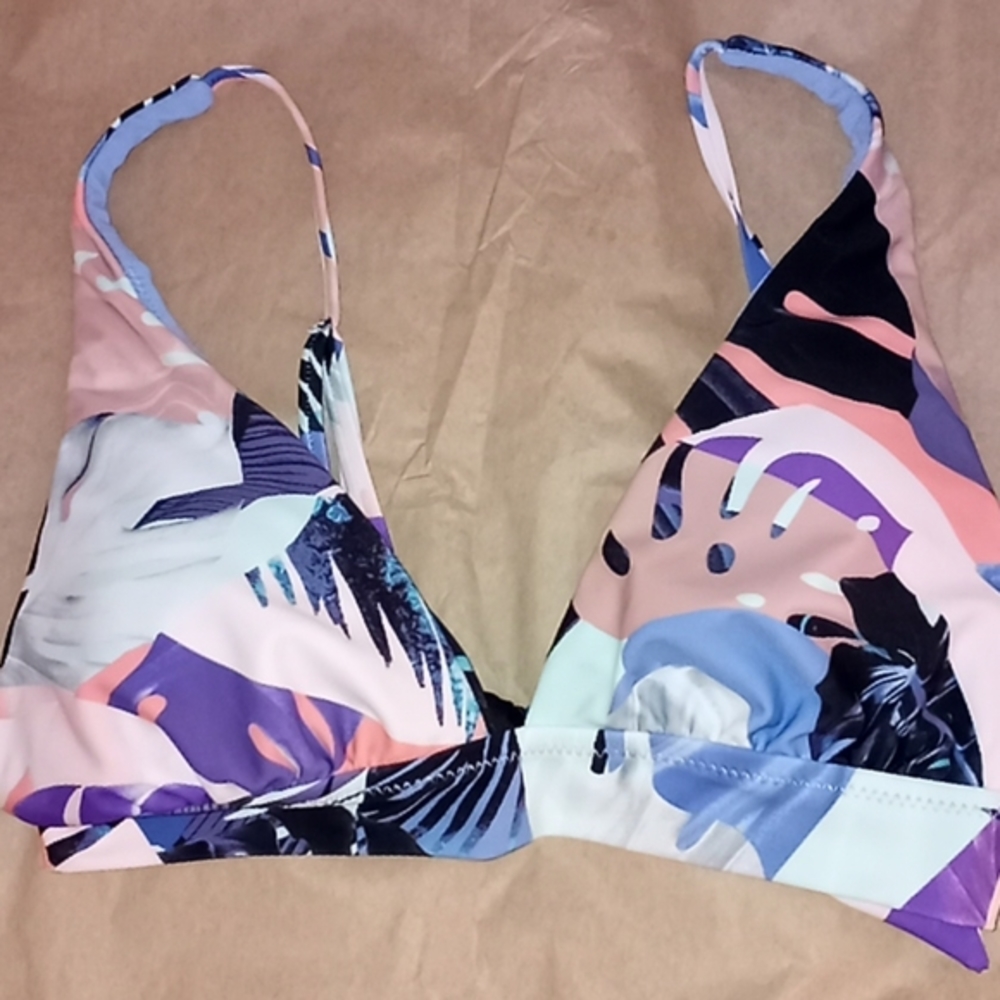 Raisins Road to Hana Miami Print Bikini Top Purple White M